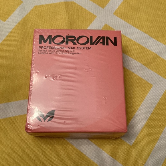 MOROVAN Professional Nail System NWT - Picture 1 of 4